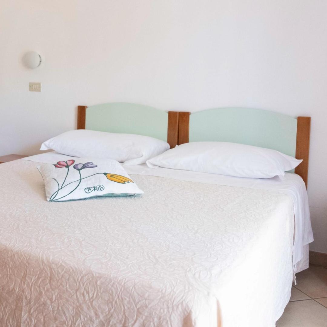 Hotel Orsa Maggiore มิลาโน แมริตทิมา ภายนอก รูปภาพ